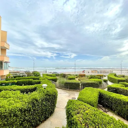T3 Face A La Avec Terrasse Et Parking Prive A - Fr-1-338-587 아파트 세테