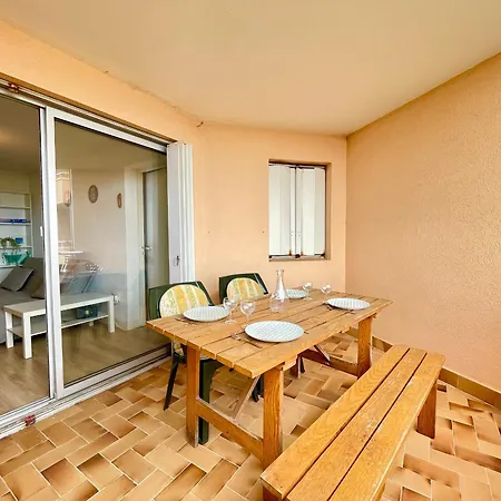 T3 Face A La Avec Terrasse Et Parking Prive A - Fr-1-338-587 Lejlighed *