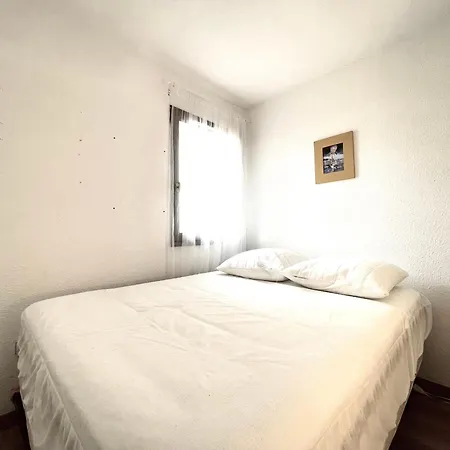 Appartement T3 A Face A La Avec Parking Prive, Proche Et Commerces - Fr-1-338-587 Sète