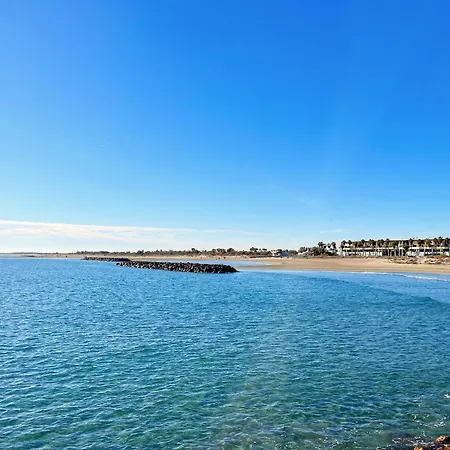 T3 Face A La Avec Terrasse Et Parking Prive A - Fr-1-338-587 *