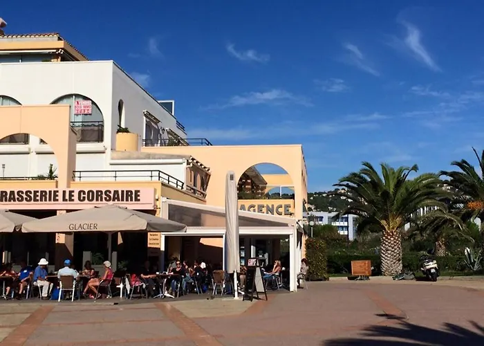 Appartamento T3 à Face à La Avec Parking Privé, Proche Et Commerces - Fr-1-338-587 *