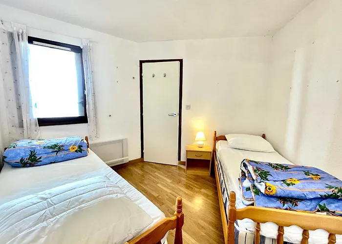 T3 à Face à La Avec Parking Privé, Proche Et Commerces - Fr-1-338-587 * Sète